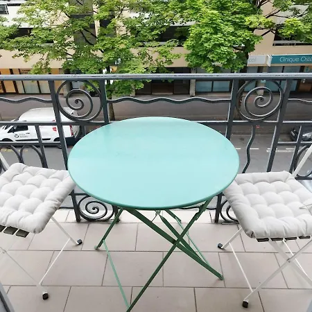 Familial Hyper Bien Situe Διαμέρισμα